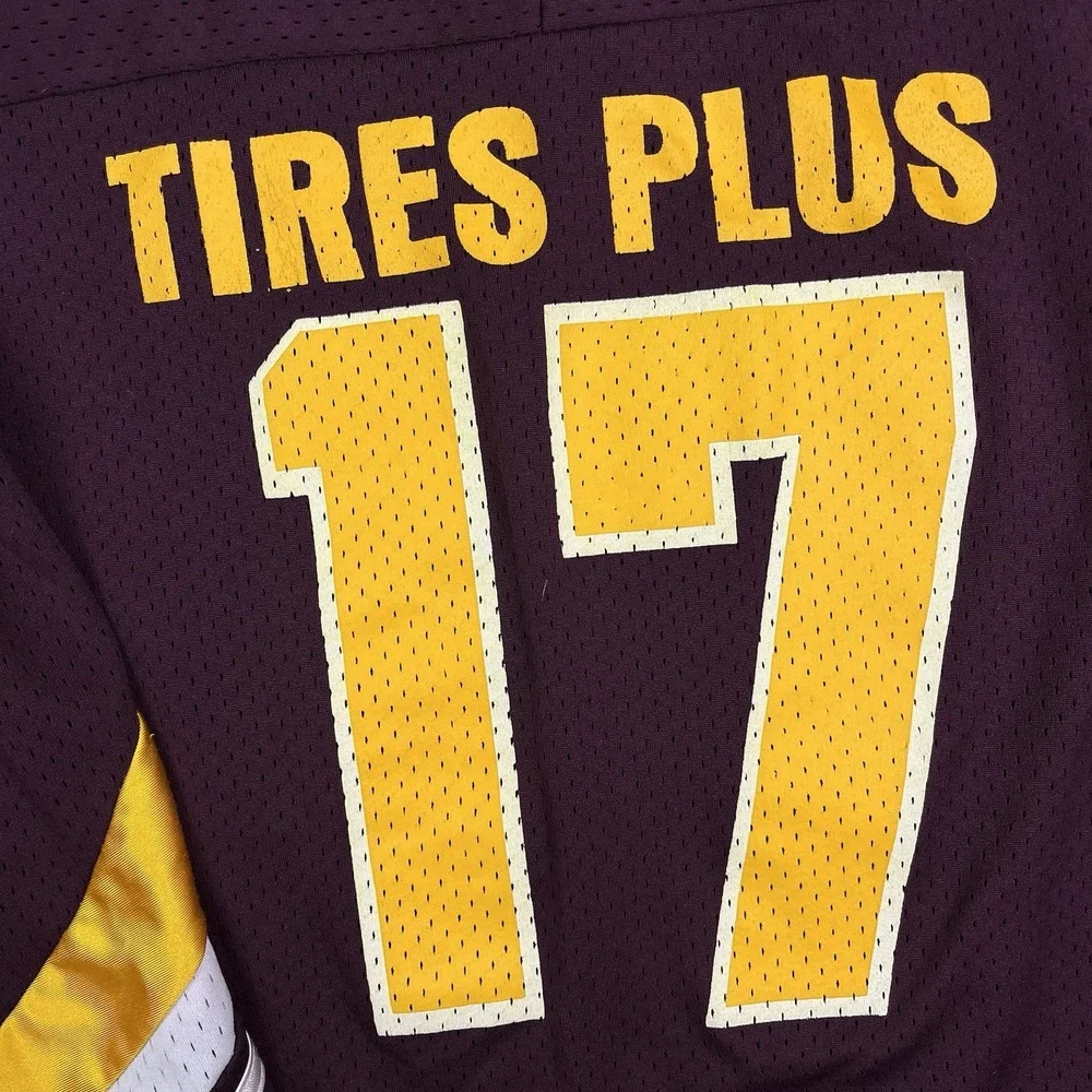 Vintage Minot Magicans Hockey Jersey ND North Dakota‎ Maroon Yellow K1 Medium